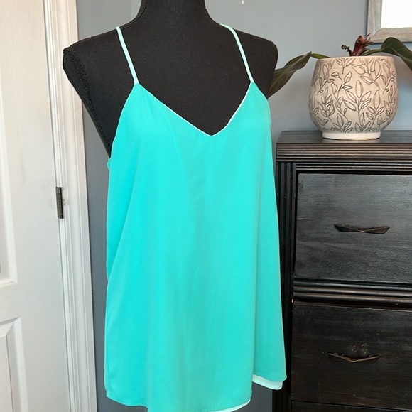 Small Petite Bundle of 4 BeBe, White House Black Market, Express, Under Armour - Picture 14 of 15